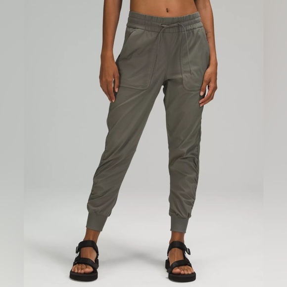 Lululemon Beyond the Studio Joggers in Sage Green size 6 sold out color!!! - Picture 1 of 7